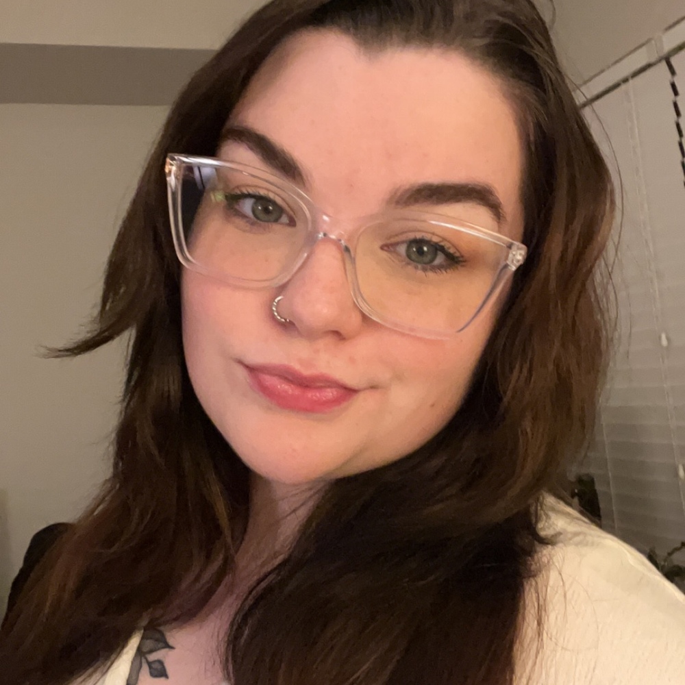 Meet your Posher, Posh